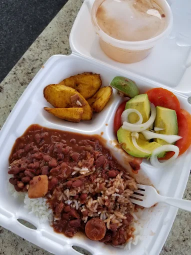 Platillo de Sabor Cubano El Habanero: FoodTruck de Comida Cubana en Austin