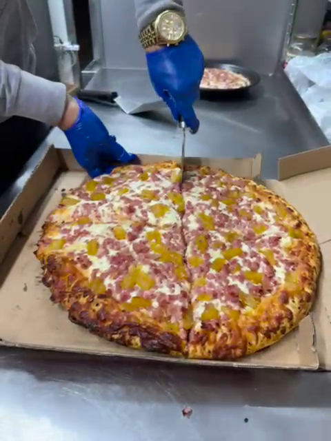 Platillo de Di Tu Cuban Pizzeria: Austin’s Domino & Pizza Hotspot